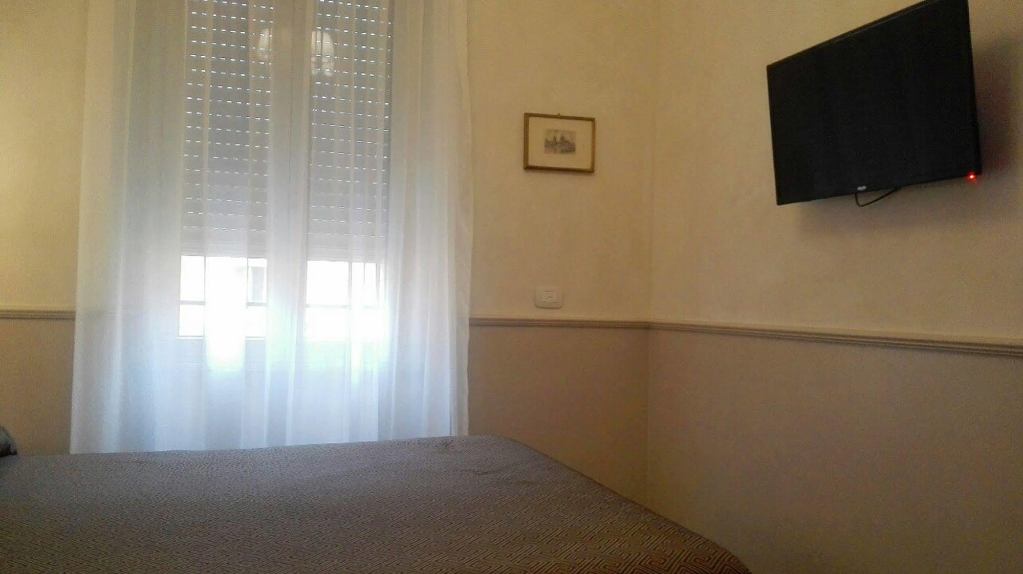 Residenza Cavallini Ρώμη Εξωτερικό φωτογραφία